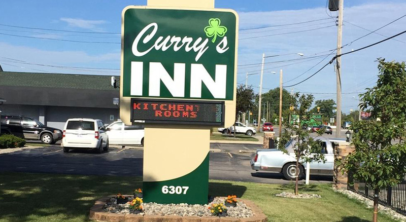 Curry's Motel Inn Hotel Exterior